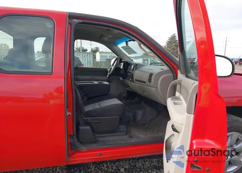 2007 Chevrolet Silverado 1500 Work Truck from USA, damaged, VIN 1GCEK190X7Z588780